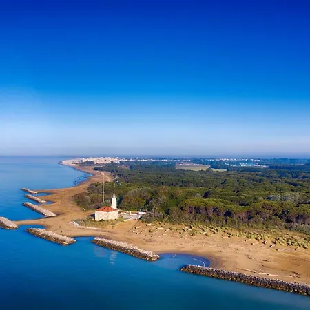 Beachfront Flat With Terrace * Bibione