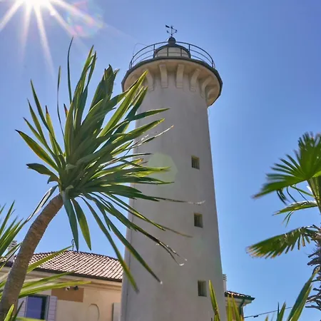 Beachfront Flat With Terrace Bibione